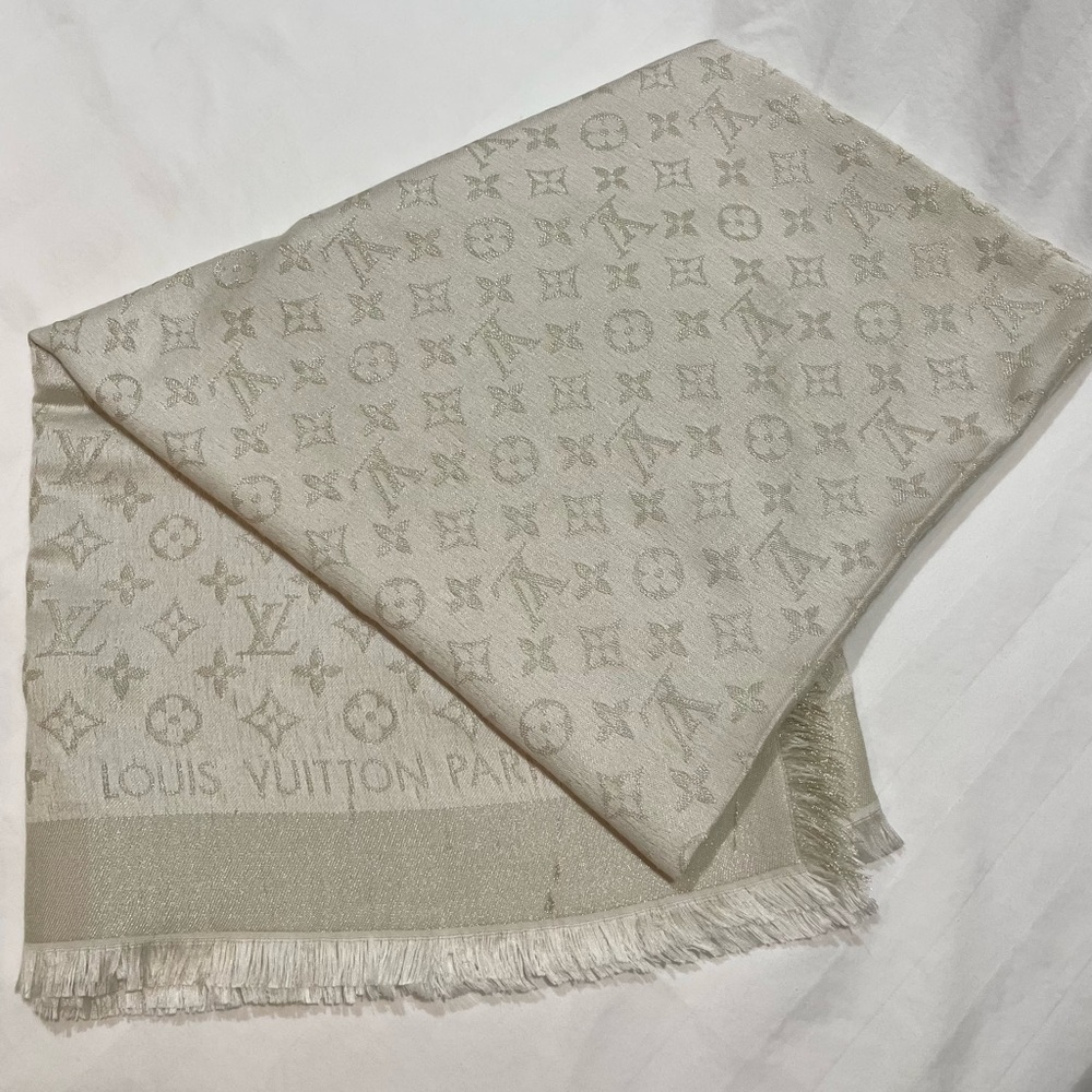 Louis Vuitton Beige Monogram Shine Shawl